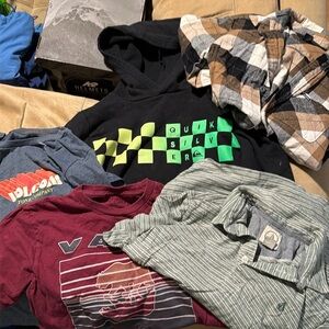 Boys Medium surf brand lot